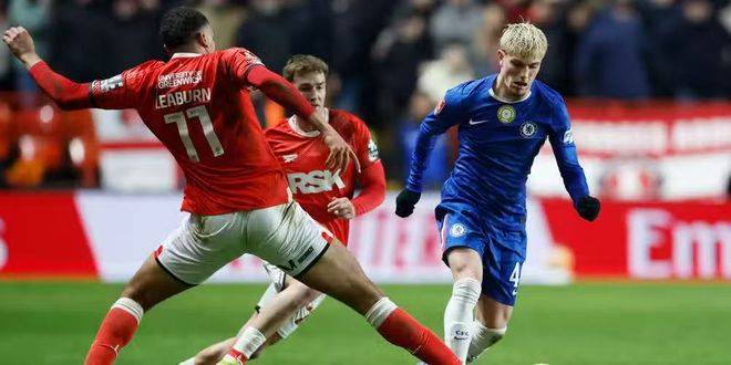 包含切尔西新援表现不佳,球迷质疑管理层决策的词条 包含切尔西新援表现不佳,球迷质疑管理层决策的词条